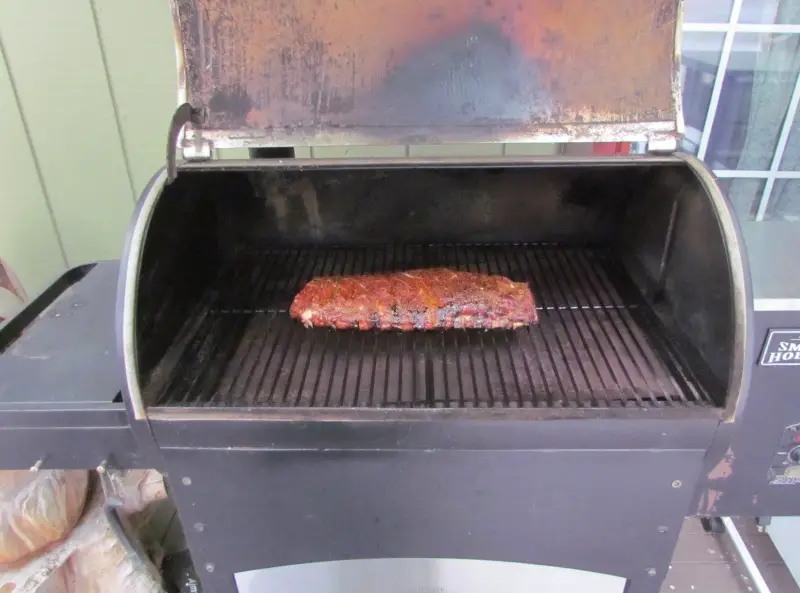 How to Smoke Ribs in a Pellet Smoker
