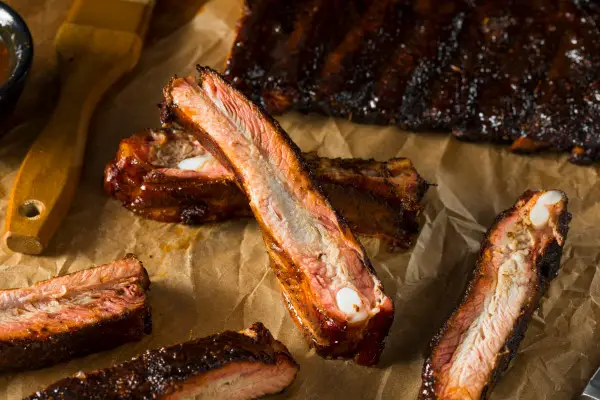 Smoked Barbecue Pork Ribs with Sauce