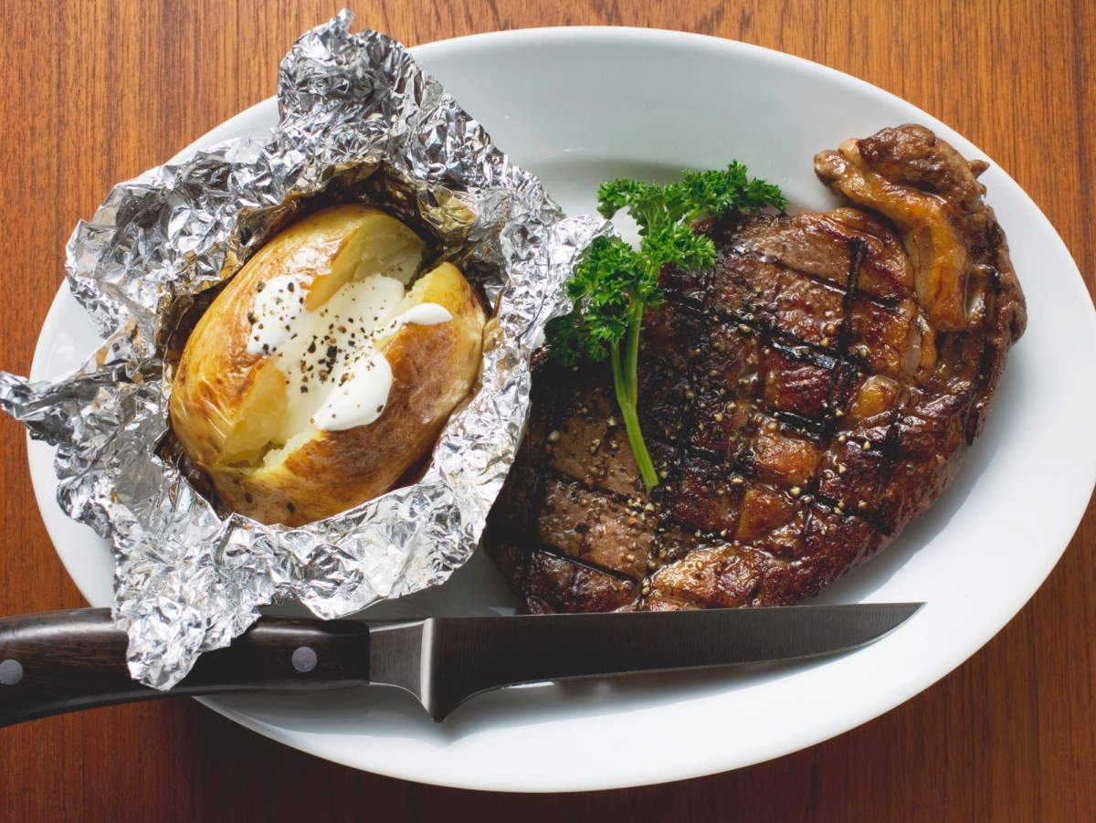 How to Cook Potatoes on the Grill Using Foil