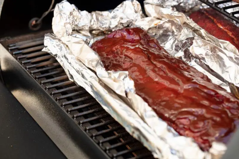 Sweet Grilled Ribs Using foil