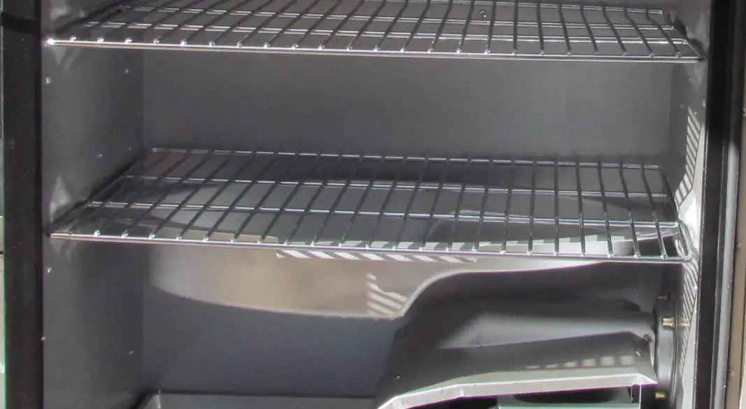 How to use a Masterbuilt Electric Smoker A Beginners Guide Pioneer Smoke House