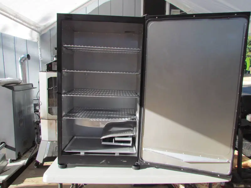 IMG_3328 masterbuilt mes 140b digital electric smoker