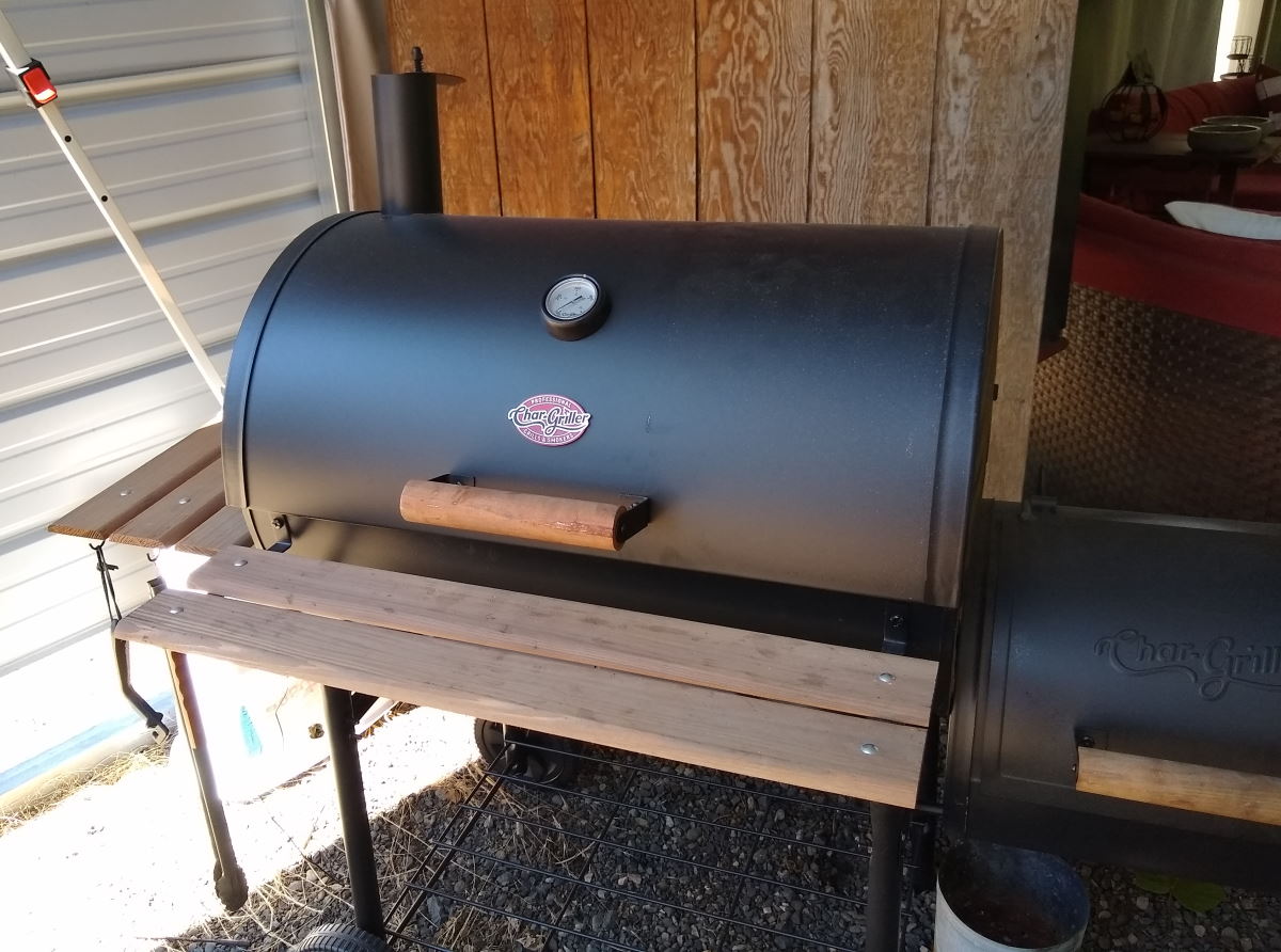CharGrillerE1224SmokinPro How to Season Char-Griller E1224