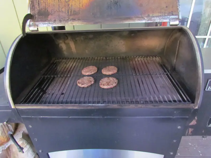 What Temperature Do You Cook Hamburgers on a Pellet Grill