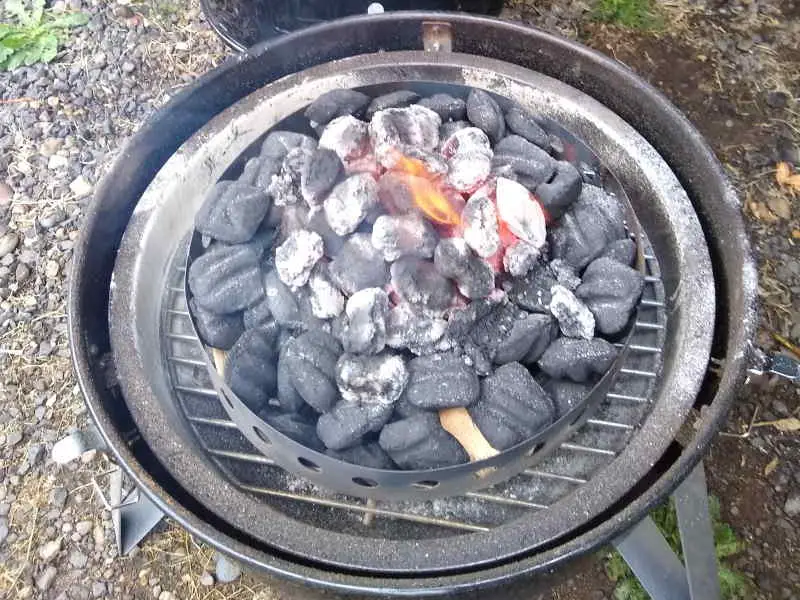 setup your vertical smoker for grilling