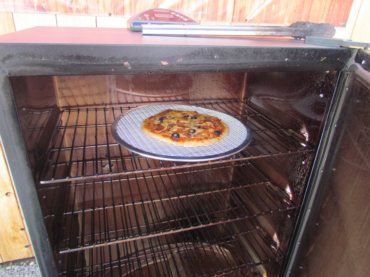 Cooking Pizza in a Masterbuilt Electric Smoker